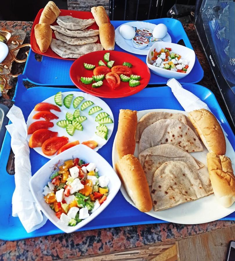 Kafret el-Gabal Amon Holiday Pyramids Inn מראה חיצוני תמונה